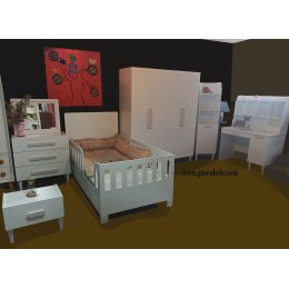 Kelebek modeli montessorili genç bebek odası