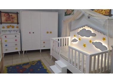 bulutlu montessorili bebek çocuk odası